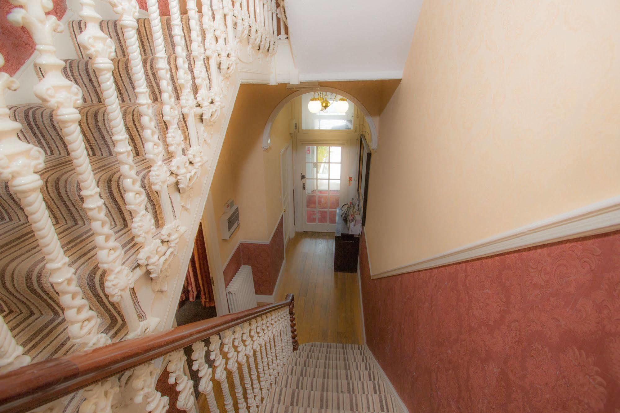 Cecil House Hotel Hove Extérieur photo